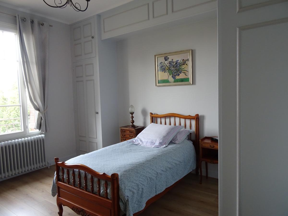 Chez Sylvie Hotel Sainte-Foy-lès-Lyon Buitenkant foto